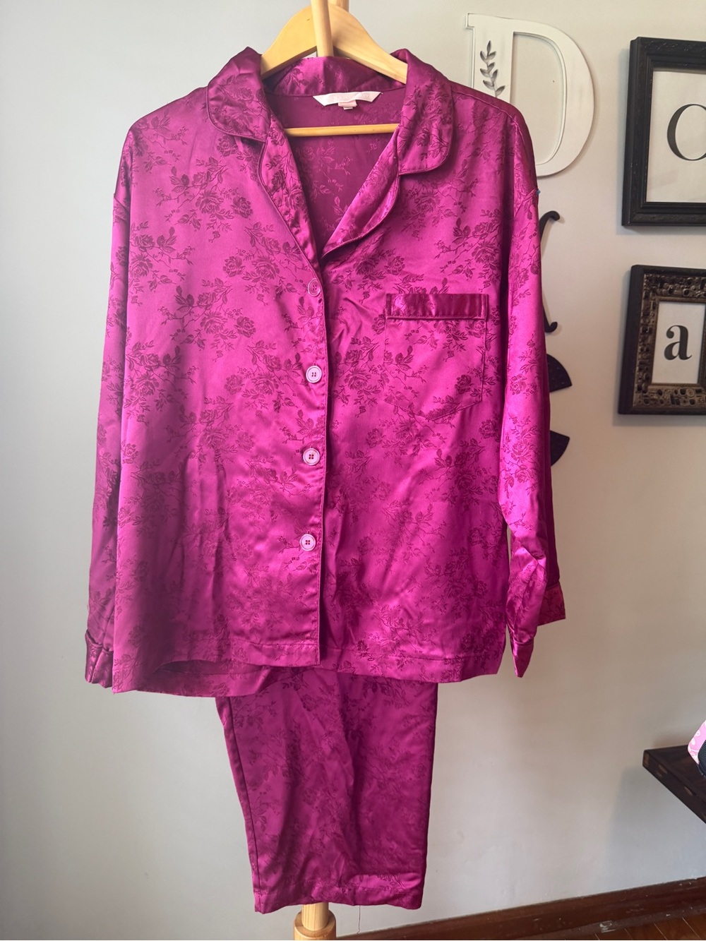 Victoria’s Secret Satin Brocade Pajama Set Size XL Fuschia Loungewear